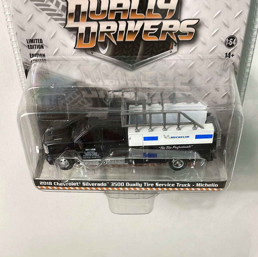 Greenlight 1/64 Dually Drivers 2018 Chevrolet Silverado 3500 Dually Tire Service Truck - Michelin Black