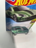 Hot Wheels 1/64 Aston Martin One-77 Green