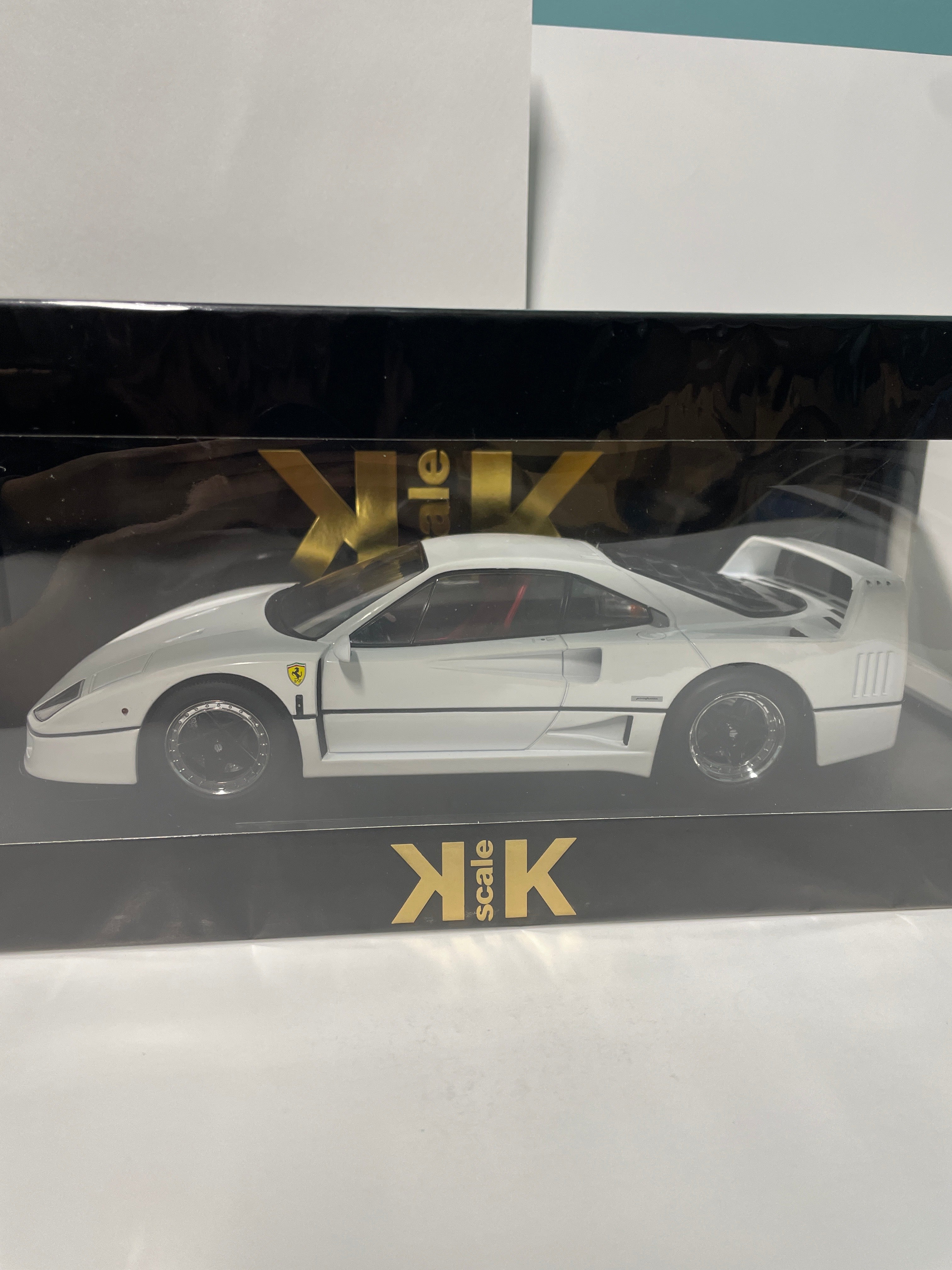 1/18 KK-Scale Ferrari F40 White – Flipn Diecast