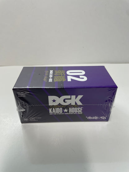 Mini GT x Kaido House 1/64 DGK Racing Squad Nissan Skyline GT-R (R34) Kaido Works x DGK V1 Purple