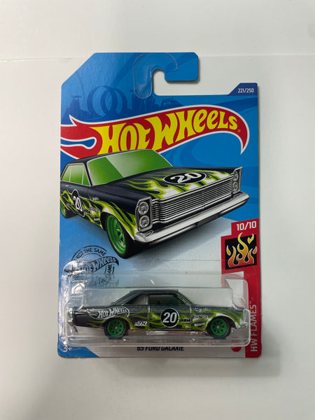 Hot Wheels 1/64 Super Treasure Hunt ‘65 Ford Galaxie Black & Green