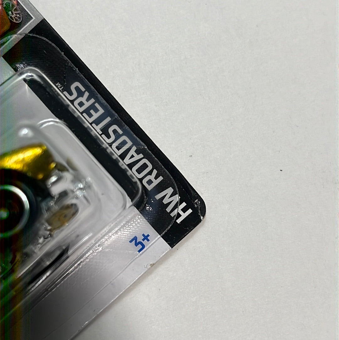 Hot Wheels Super Treasure Hunt BMW 507 Yellow - Damaged Box