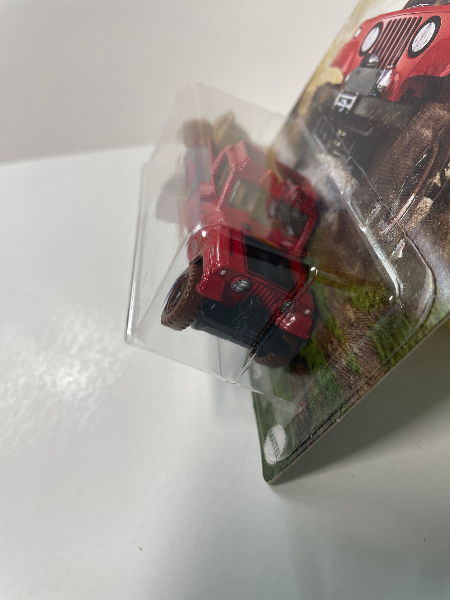 Hot Wheels 1/64 Mud Runners ‘67 Jeepster Commando Red - Damaged Box