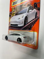 Matchbox 1/64 Tesla Model 3 White - Damaged Card