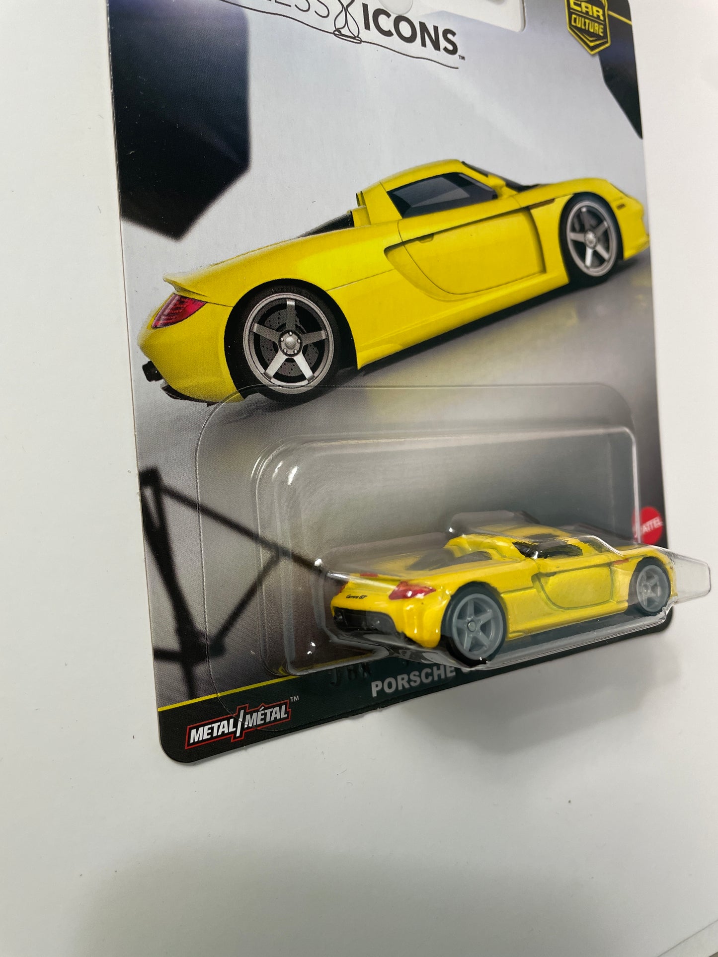 Hot Wheels 1/64 Car Culture Timeless Icons Porsche Carrera GT Yellow - JBK91