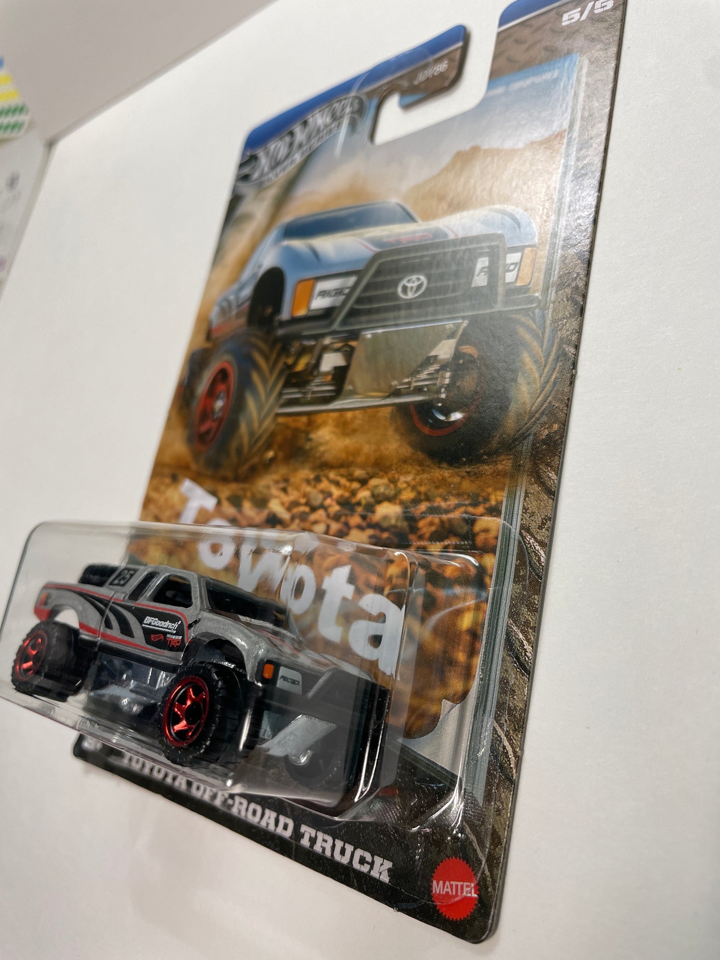 Hot Wheels 1/64 Toyota Silver Series Toyota Off-Road Truck Silver - JCB75