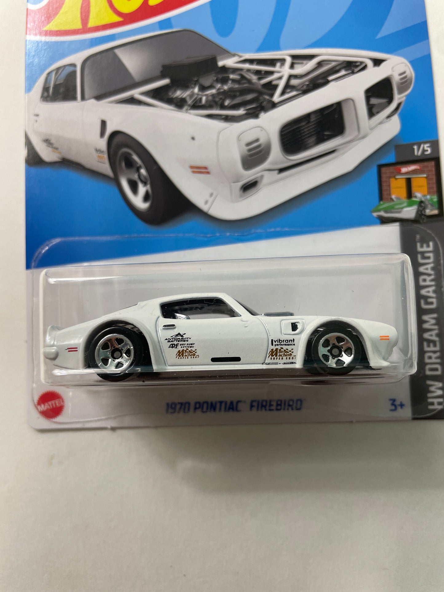 Hot Wheels 1/64 1970 Pontiac Firebird Legends Tour White