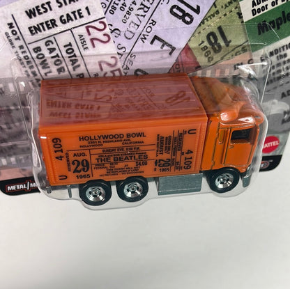 Hot Wheels 1/64 Pop Culture The Beatles Hiway Hauler Orange