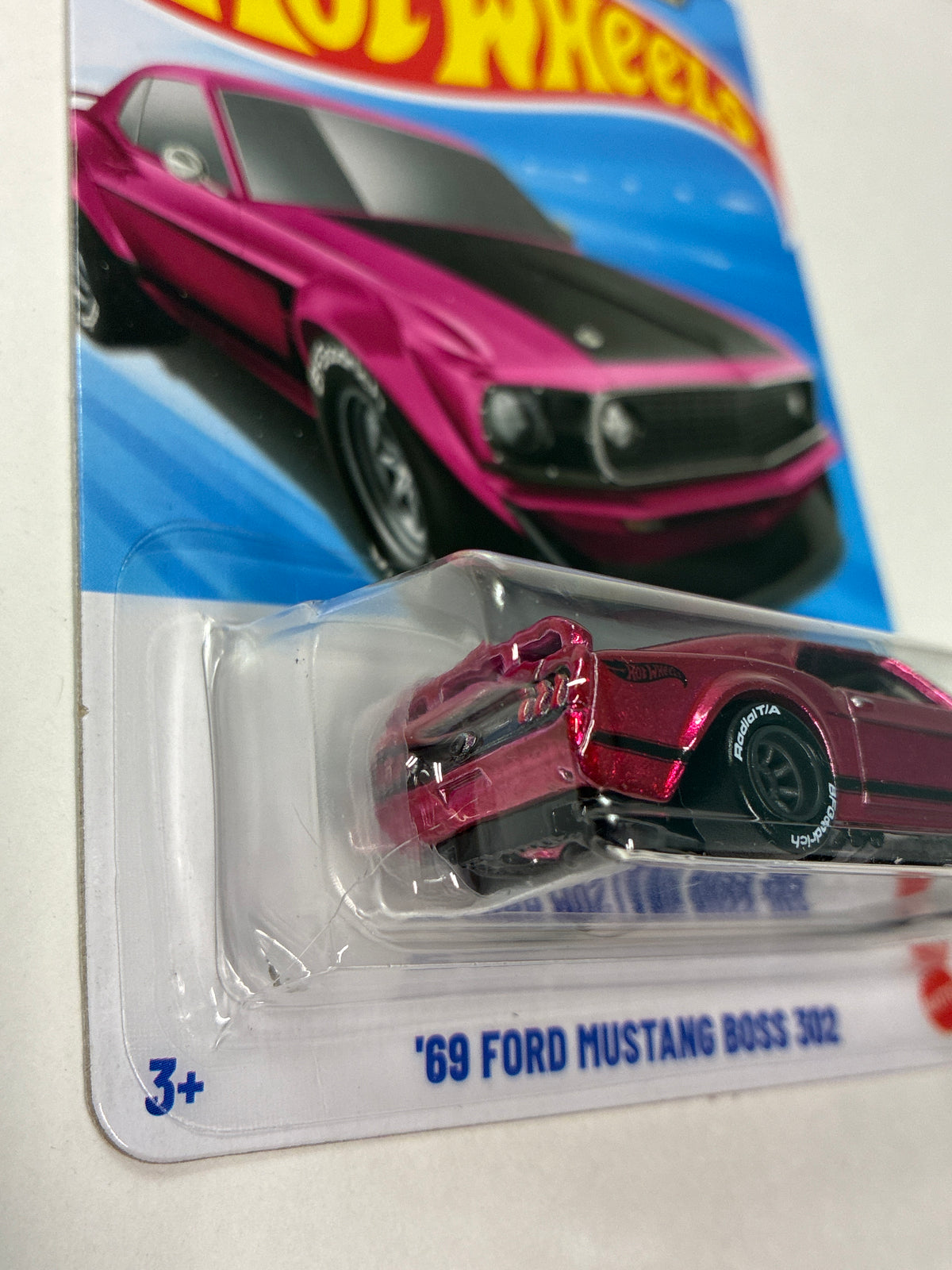 Hot Wheels 1/64 Legends Tour '69 Ford Mustang Boss 302 Pink - Damaged Box
