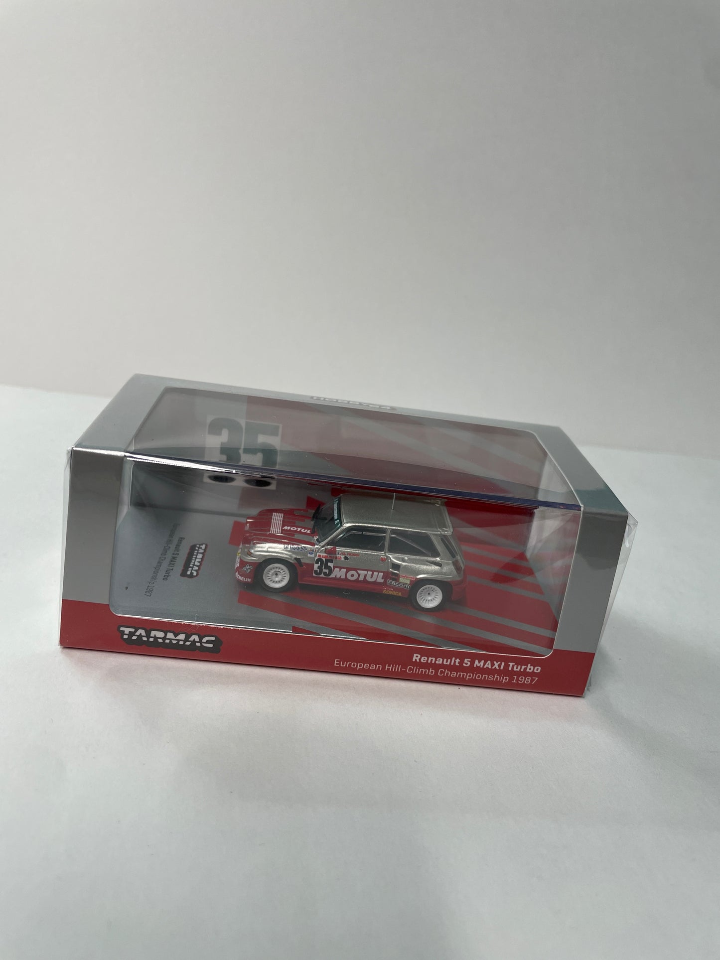 Tarmac Works 1/64 Renault 5 MAXI Turbo European Hill-Climb Championship 1987 Giovanni Rossi #35 - HOBBY64 Red & Silver - Damaged car (read description) open box for picture.