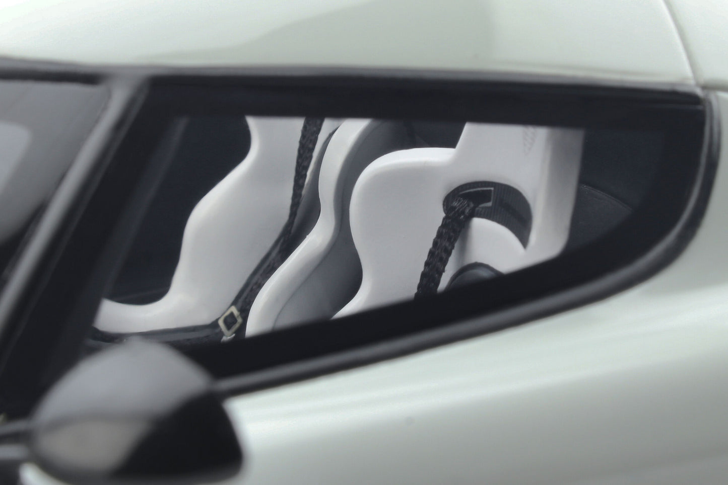 GT Spirit 1/18 Koenigsegg Jesko Absolut Resin Series Grey - GT412