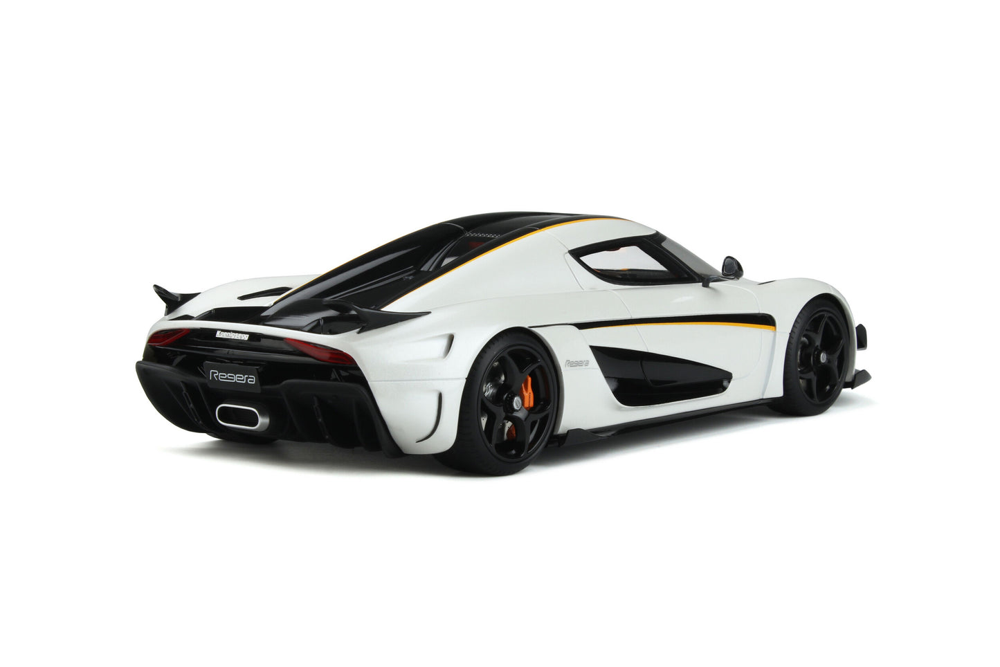 1/18 GT Spirit 2018 Koenigsegg Regera Resin White