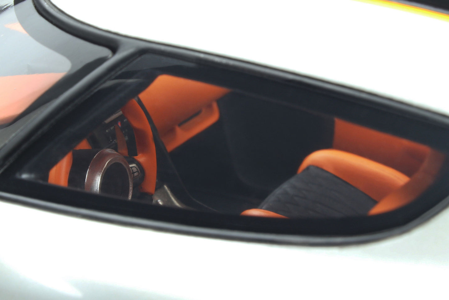 1/18 GT Spirit 2018 Koenigsegg Regera Resin White