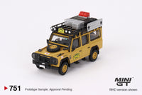 Mini GT 1/64 Land Rover Defender 110 1989 Camel Trophy Amazon Team Japan Yellow