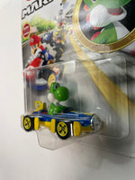 Hot Wheels 1/64 Mario Kart Yoshi Mach 8