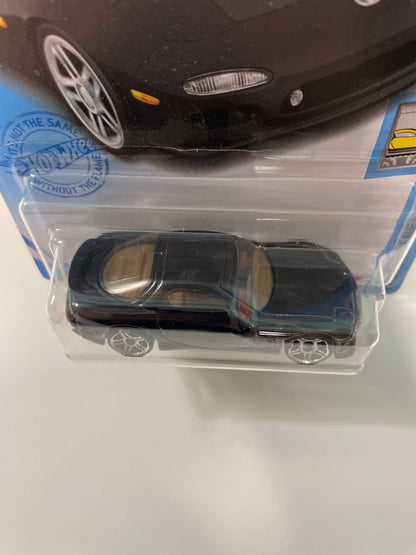 Hot Wheels 1/64 ‘95 Mazda RX-7 Black - Damaged Box