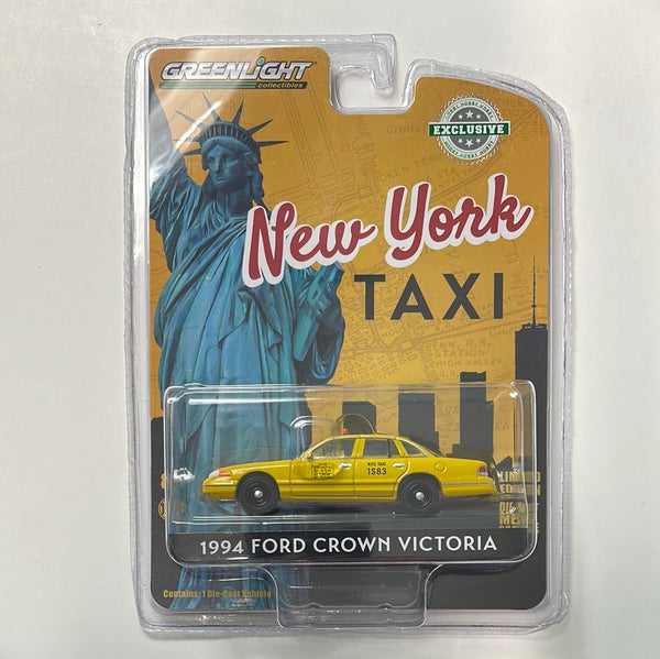 Greenlight 1/64 Hobby Exclusive New York Taxi 1994 Ford Crown Victoria  Yellow