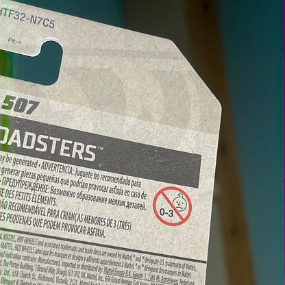 Hot Wheels Super Treasure Hunt BMW 507 Yellow - Damaged Box