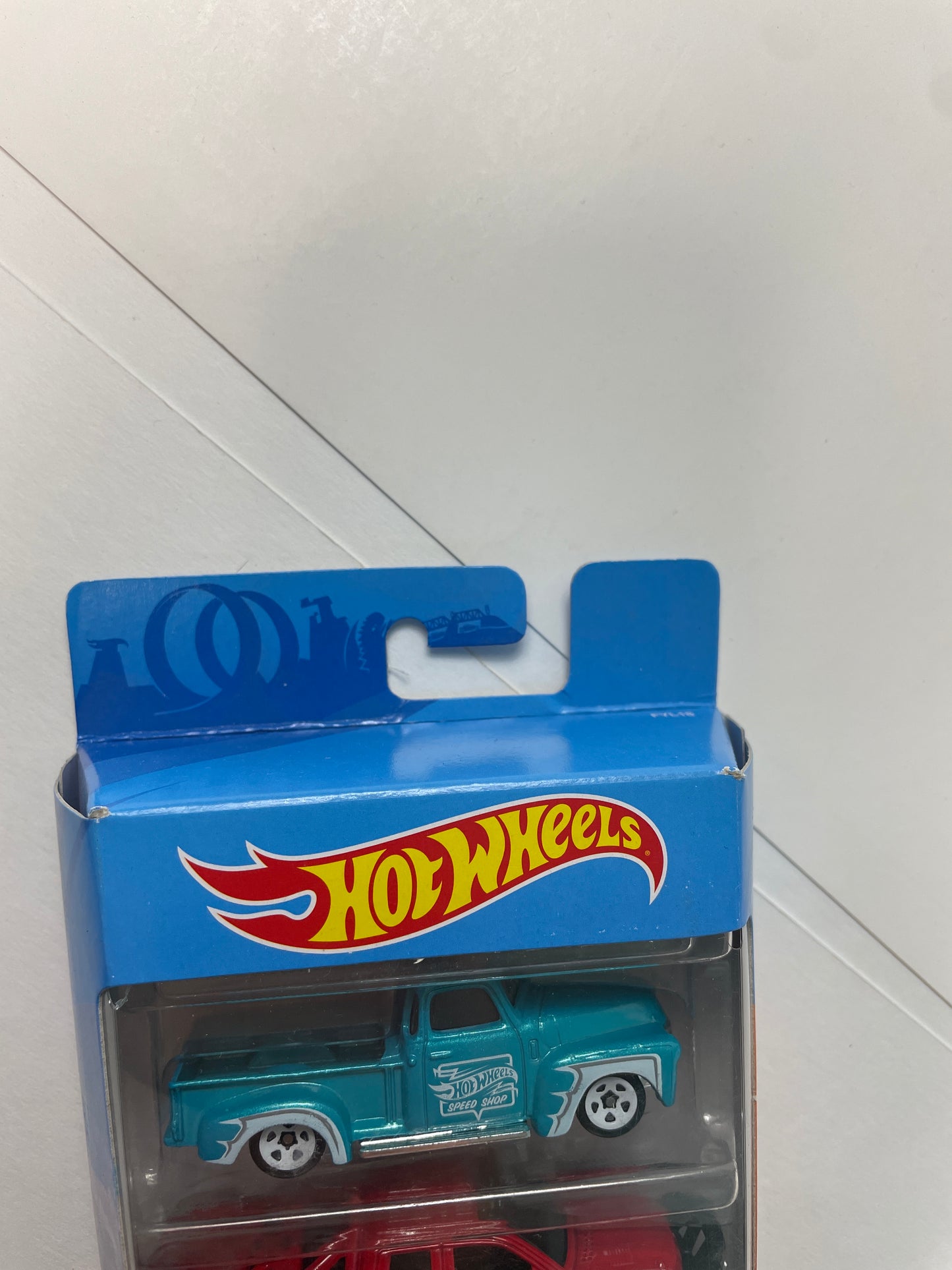 Hot Wheels 1/64 5 Pack Hot Trucks - Damaged Box