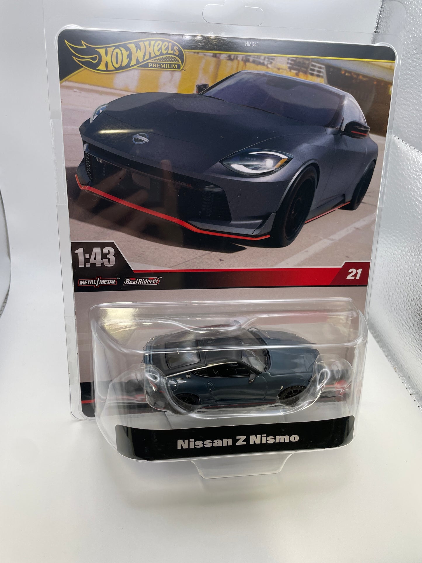 Hot Wheels 1/43 Nissan Z Nismo Blue