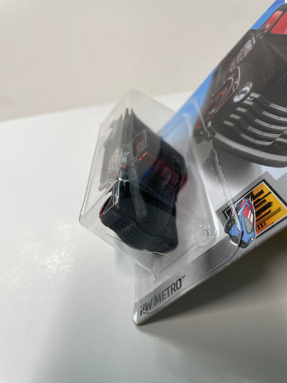 Hot Wheels 1/64 ‘52 Chevy Black - Damaged Box