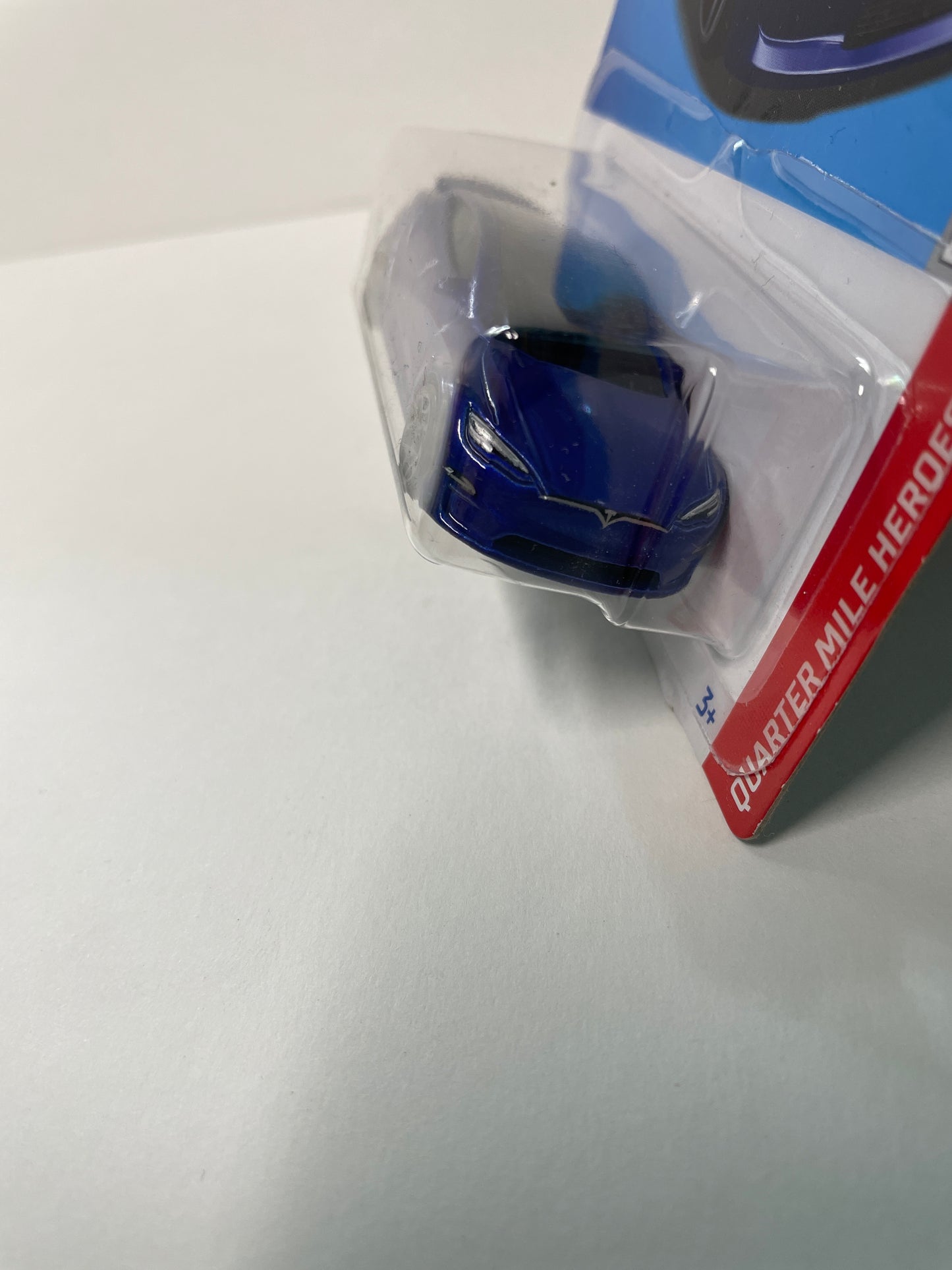 Hot Wheels 1/64 Tesla Model S Plaid Blue - Damaged Box