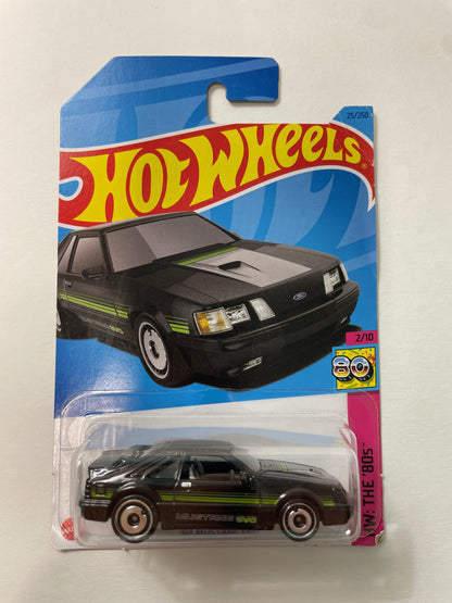 Hot Wheels 1/64 ‘84 Ford Mustang SVO Black - Damaged Box