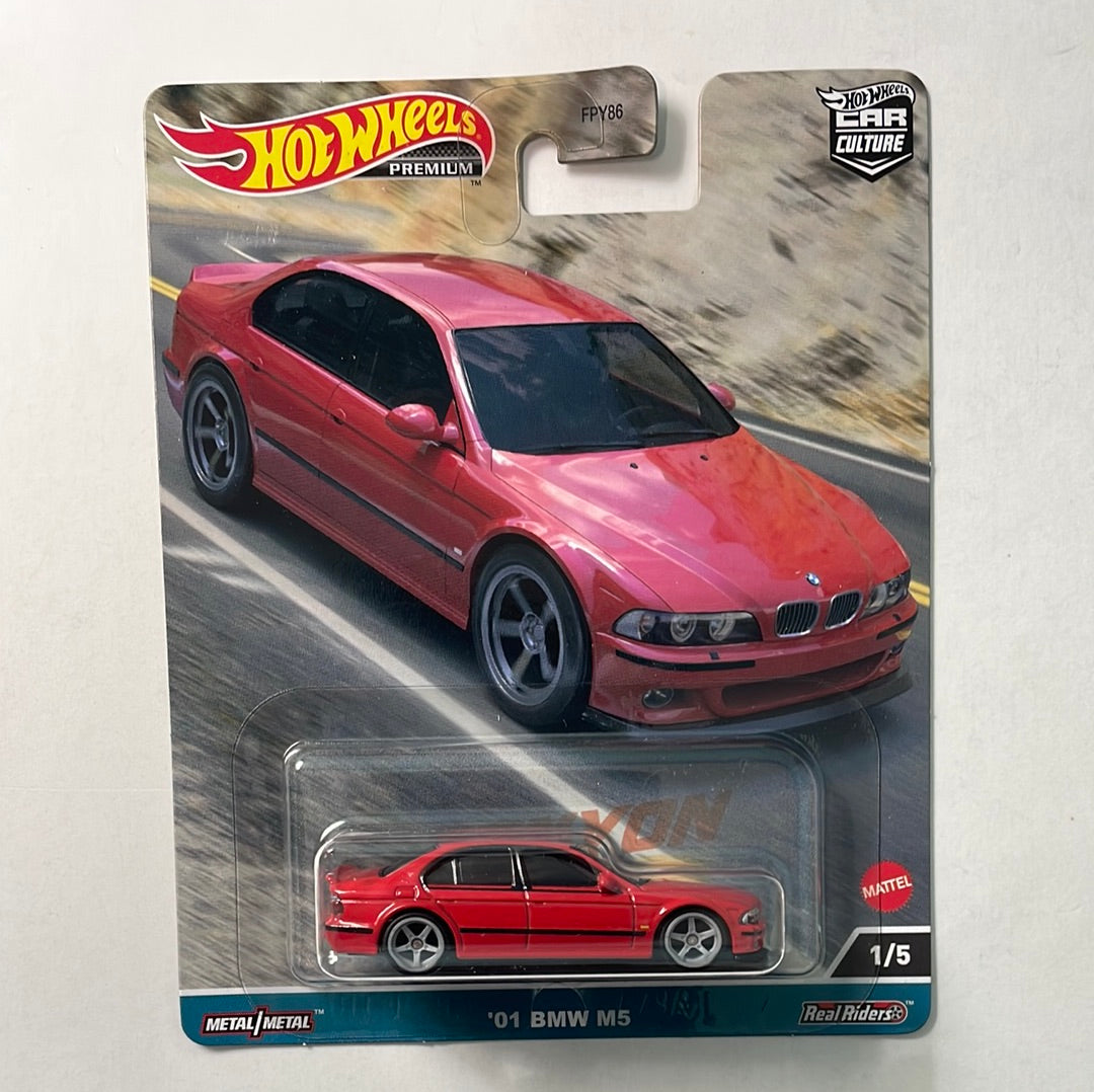 Hot Wheels 1/64 Car Culture Canyon Warriors ‘01 BMW M5 Red