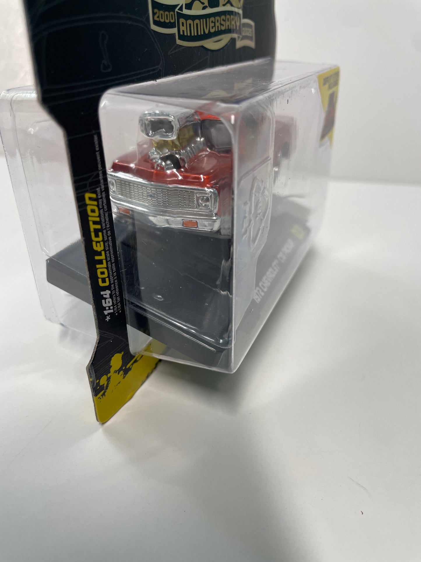 Maisto Muscle Machines 1/64 1972 Chevrolet C10 Pickup Orange Metallic - 15536-15567 - Damaged Box