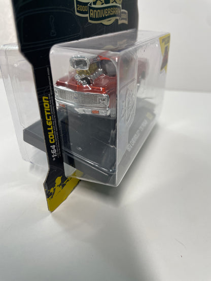 Maisto Muscle Machines 1/64 1972 Chevrolet C10 Pickup Orange Metallic - 15536-15567 - Damaged Box