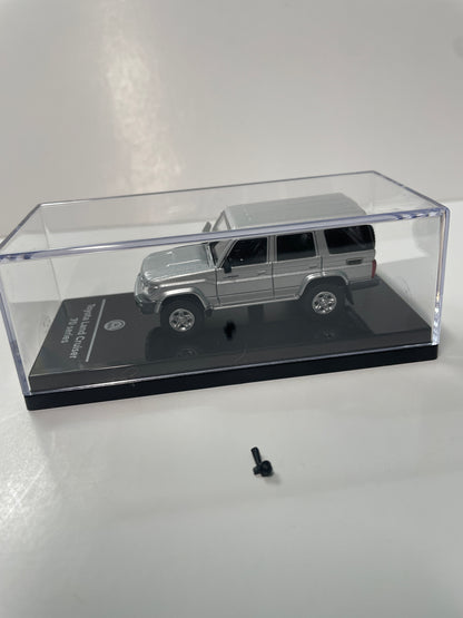 Para64 Toyota 2007 Land Cruiser 76 Silver Pearl - Damaged Car (Read Description)