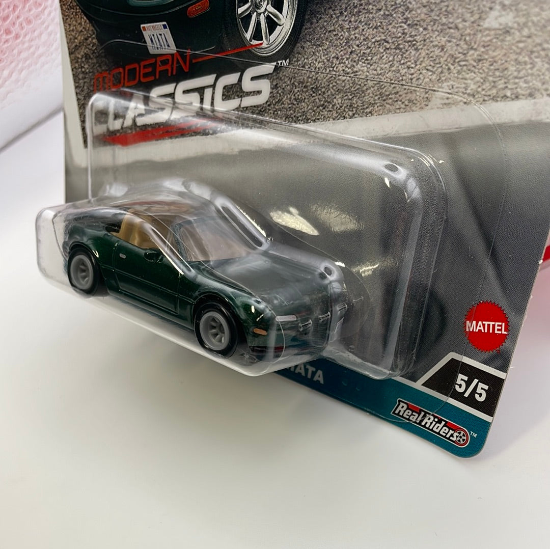 Hot Wheels 1/64 Car Culture Modern Classics ‘91 Mazda MX-5 Miata Green