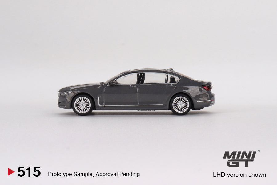 Mini GT 1/64 BMW 750Li xDrive Bernina Grey Amber Effect