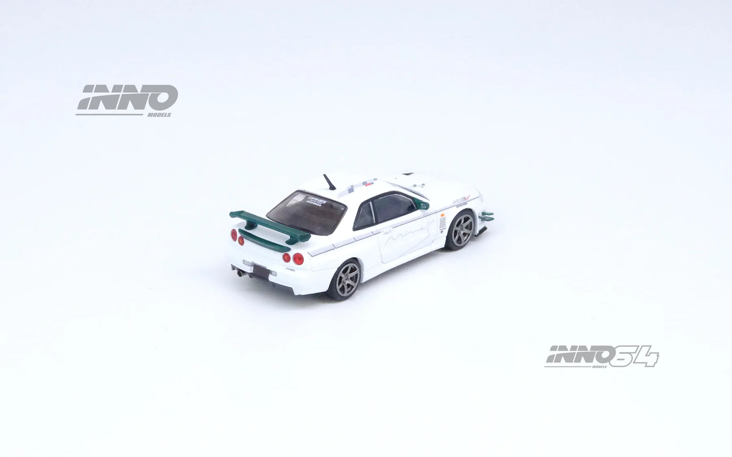 Inno64 1/64 Nissan Skyline GT-R R34 V-Spec N1 Tuned By Mine's White & Green