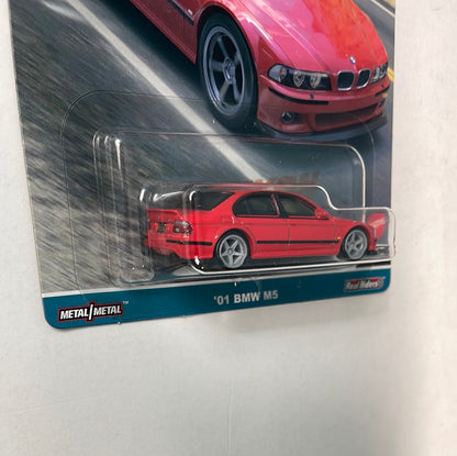 Hot Wheels 1/64 Car Culture Canyon Warriors ‘01 BMW M5 Red