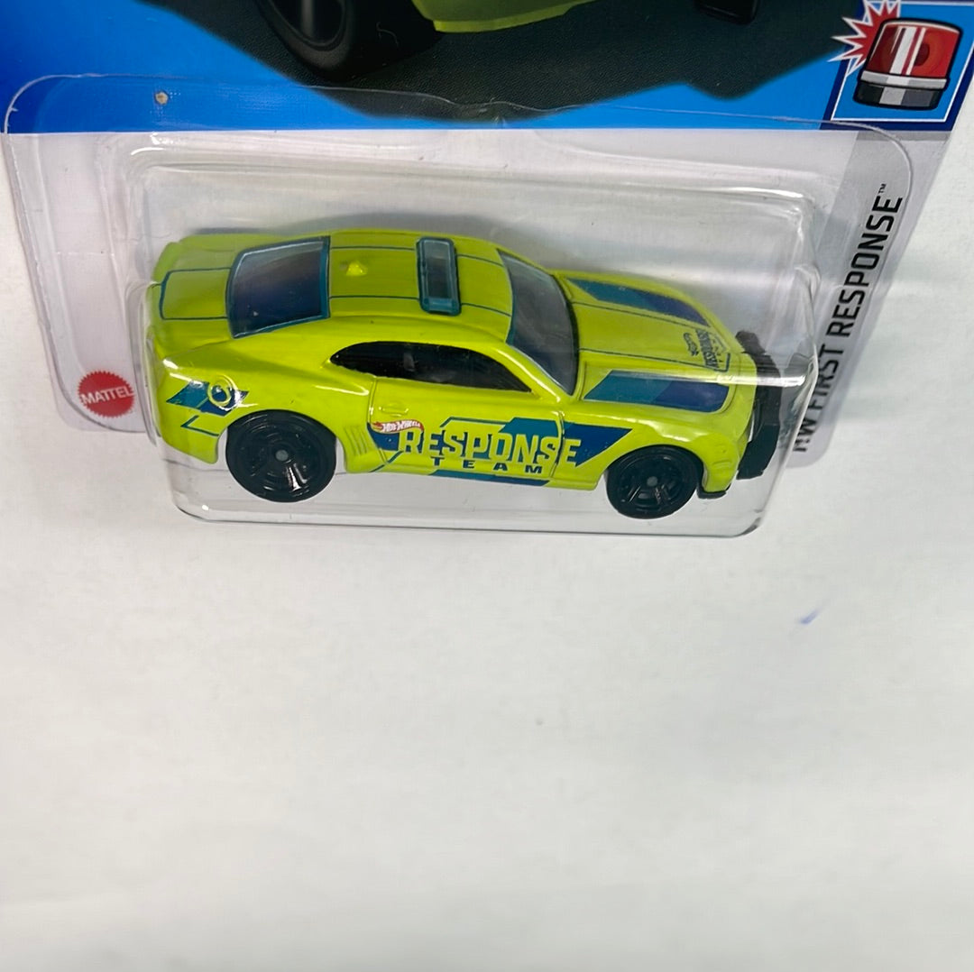 Hot Wheels 1/64 ‘10 Camaro SS Green