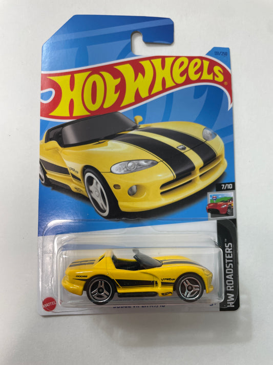 Hot Wheels 1/64 Dodge Viper RT/10 Yellow - Damaged Box