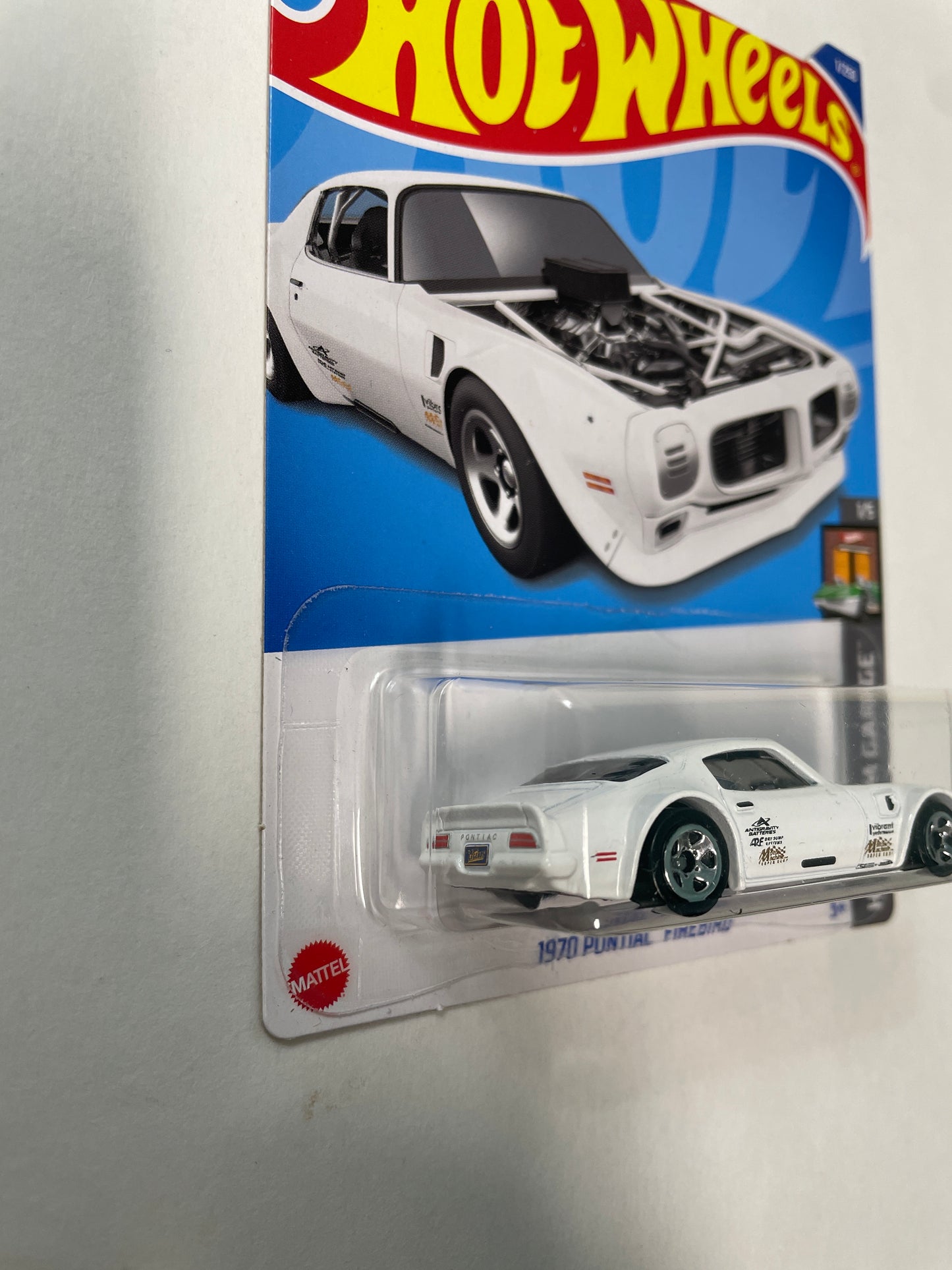 Hot Wheels 1/64 1970 Pontiac Firebird Legends Tour White