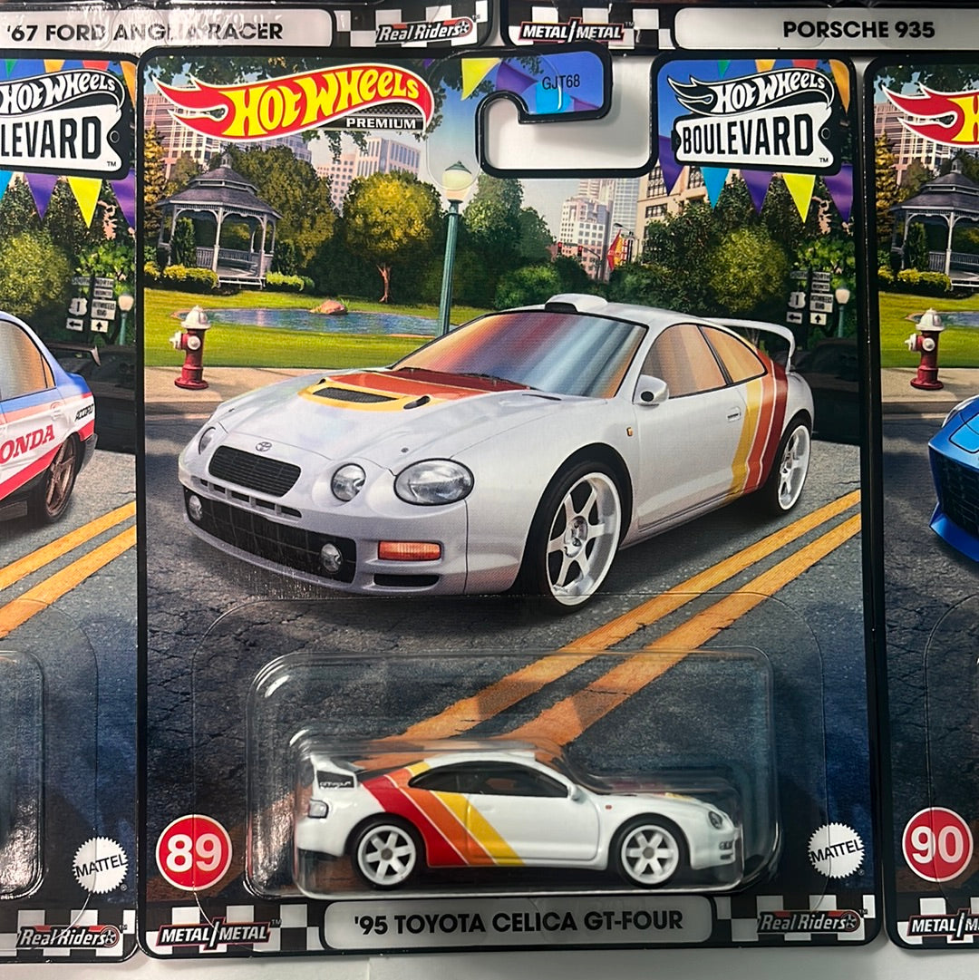 Hot Wheels Boulevard Mix T (Set of 5)