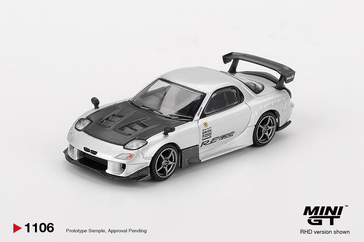 Mini GT 1/64 Mazda RX-7 RE-Amemiya Silver Metallic - MGT01106