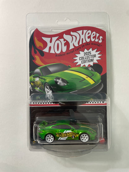Hot Wheels 1/64 Mail In Porsche 911 GT3 Green