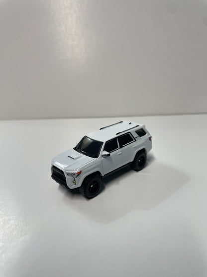 *Loose* Hot Wheels 1/64 Premium Car Culture 2 Pack 2018 Toyota 4Runner White