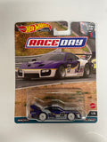 Hot Wheels 1/64 Car Culture Race Day Porsche 935 Purple - Damaged Card