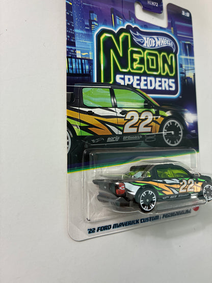 Hot Wheels 1/64 Neon Speeders '22 Ford Maverick Custom/ Personnalise Black & Green - JKY03