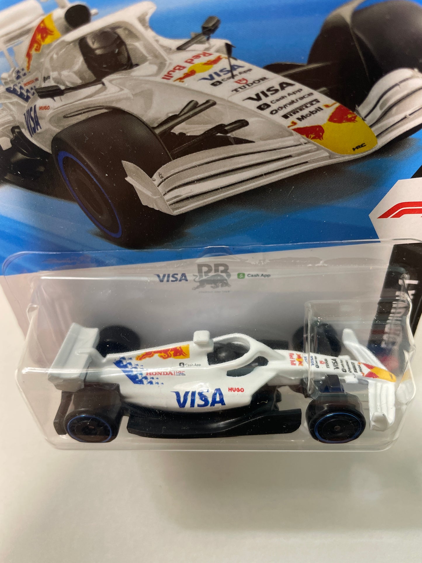Hot Wheels 1/64 Formula 1 Visa Cash App Racing Bulls Formula One Team/ Équipe White - Damaged Box