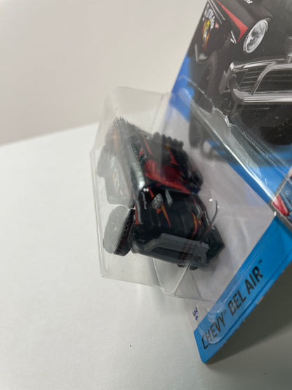 Hot Wheels 1/64 Big-Air Bel-Air Black - Damaged Box