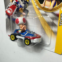 Hot Wheels 1/64 Mario Kart Toad w/ Sneeker