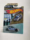 Hot Wheels 1/64 Volkswagen Golf MK7 Polizei Silver & Blue - Damaged Card