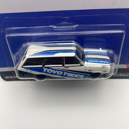 Hot Wheels 1/64 Pop Culture Speed Graphics Toyo Tires ‘69 Nissan Skyline Van White & Blue