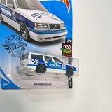 Hot Wheels 1/64 Volvo 850 Estate White - Damaged Card